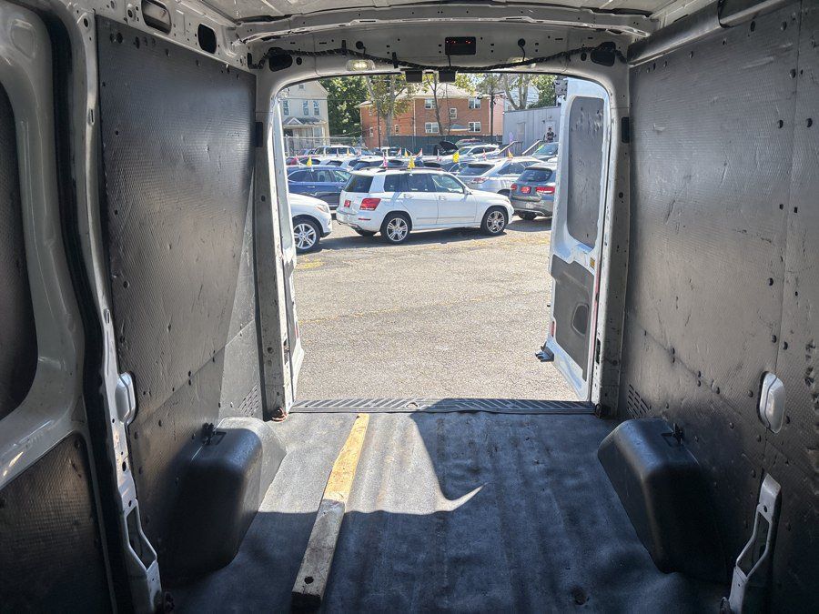 Used 2016 Ford Transit 250 130 Medium Roof w/ Exterior Upgrade Package RWD image 31