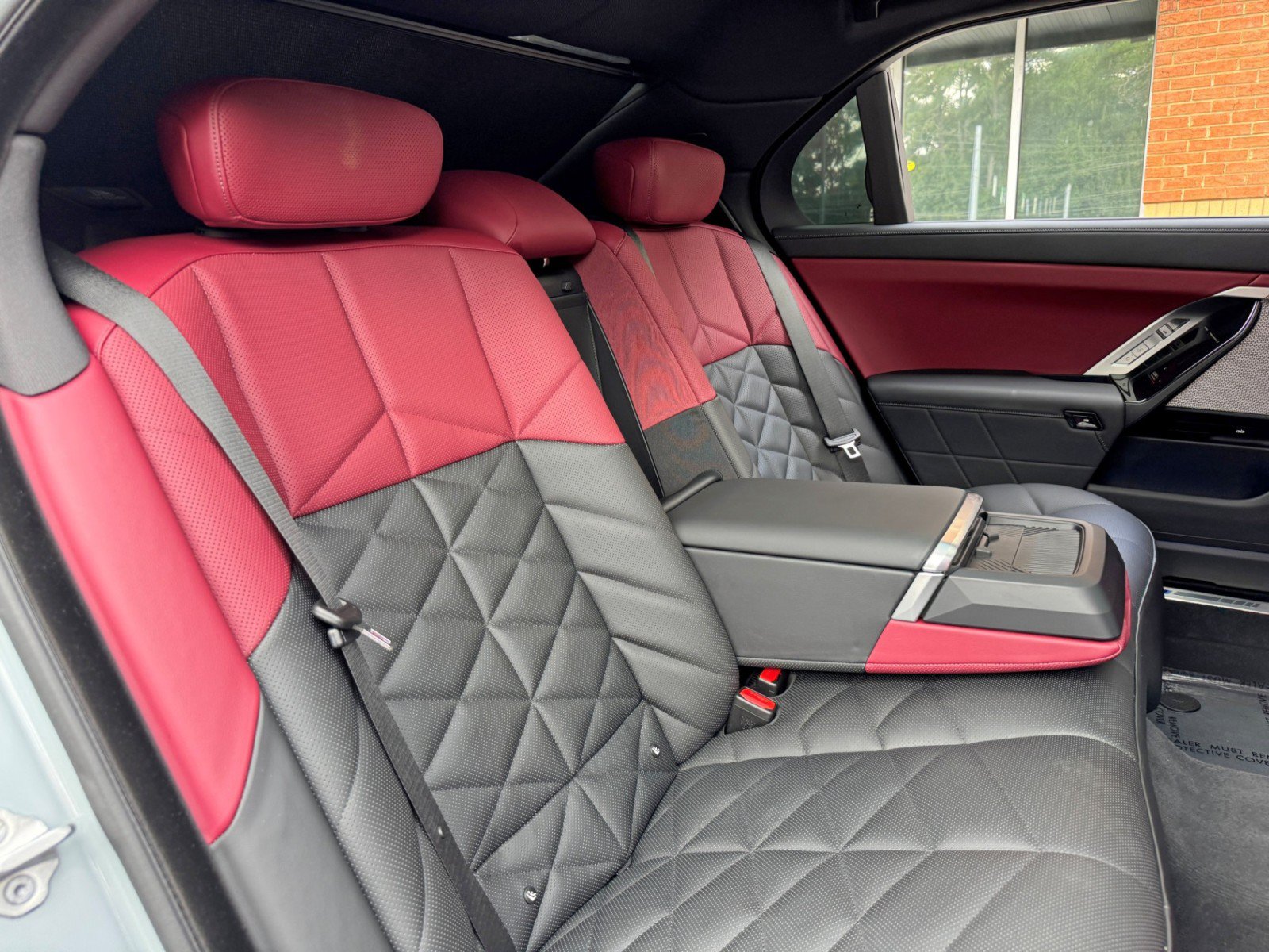 Used 2025 BMW 740i RWD image 49