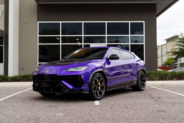 Used 2024 Lamborghini Urus Performante AWD/4WD image 7