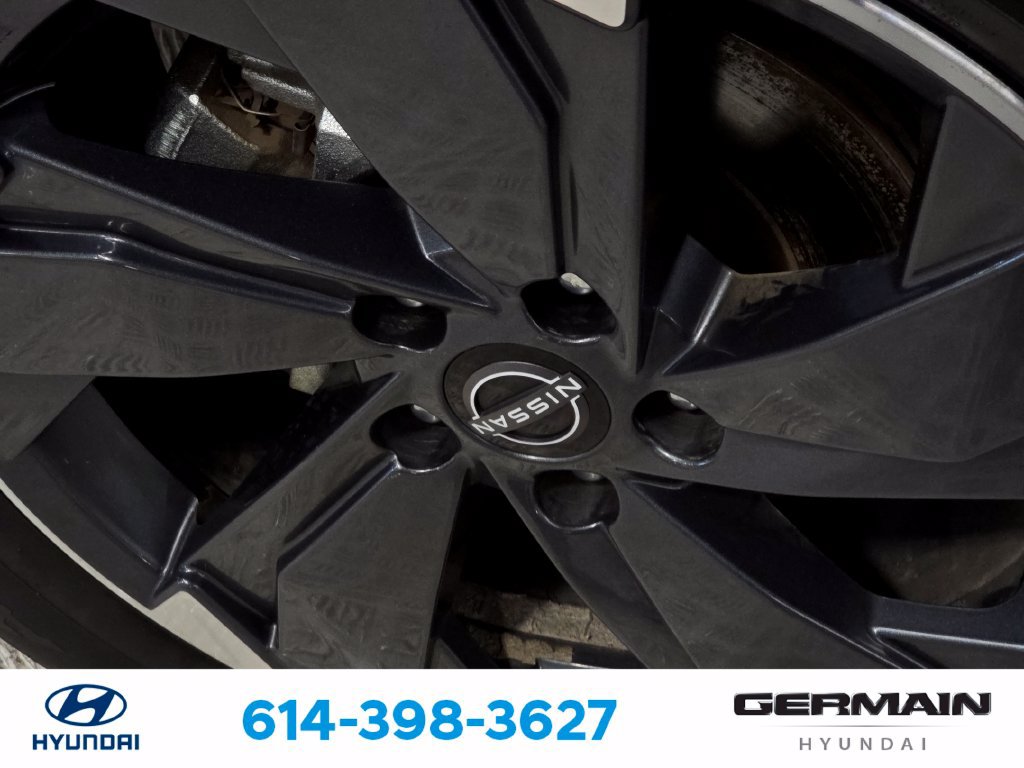 Used 2024 Nissan Rogue SV AWD/4WD image 13