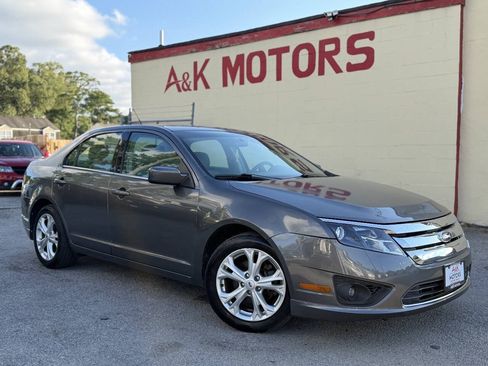 Used 2012 Ford Fusion SE FWD image 1