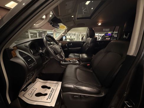 Used 2023 Nissan Armada SL w/ Captain's Chairs Package image 28