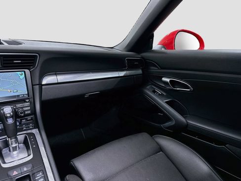 Used 2013 Porsche 911 Carrera 4S AWD/4WD image 23