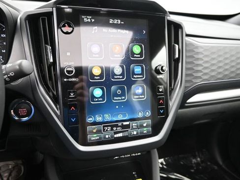 Used 2025 Subaru Forester Premium image 12