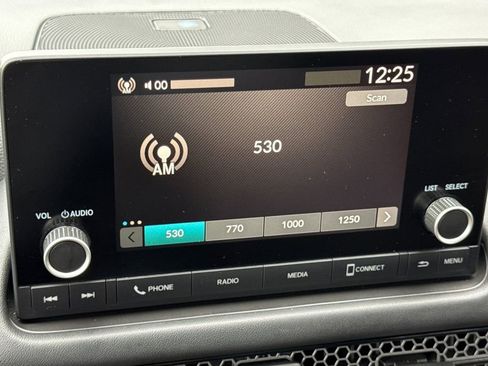 Certified 2025 Honda HR-V Sport image 18