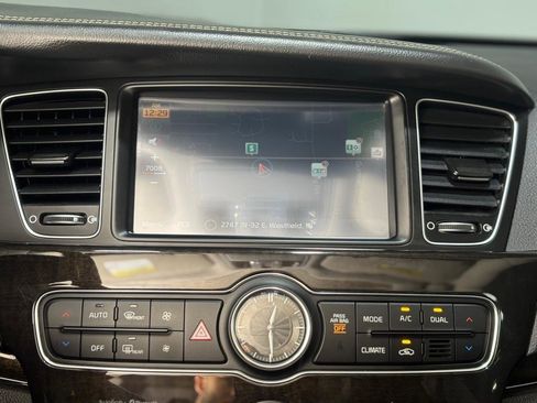 Used 2015 Kia Cadenza Limited FWD image 18