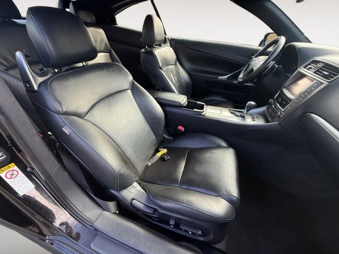 Used 2014 Lexus IS 250C image 19