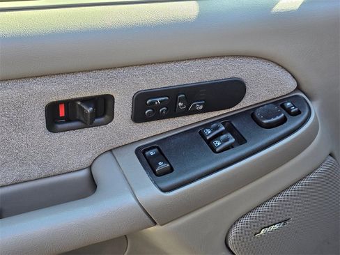 Used 2003 GMC Sierra 2500 SLT w/ SLT Preferred Equipment Group image 24