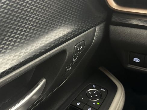 Used 2024 Toyota Grand Highlander AWD Hybrid image 48