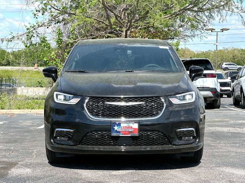 New 2026 Chrysler Pacifica Select image 10