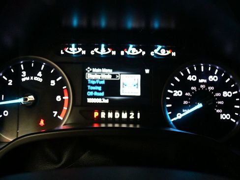 Used 2020 Ford F250 XLT w/ Snow Plow Prep Package image 46