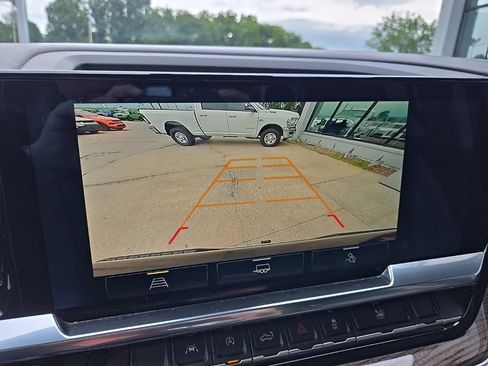 Used 2024 Chevrolet Silverado 1500 LT w/ Leather Package AWD/4WD image 67