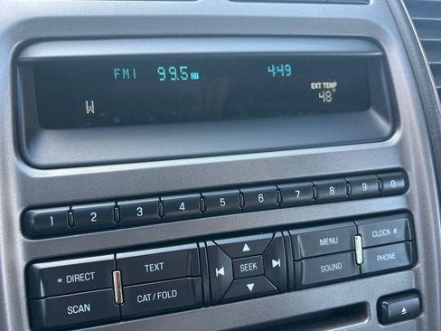 Used 2010 Ford Taurus SEL FWD image 18