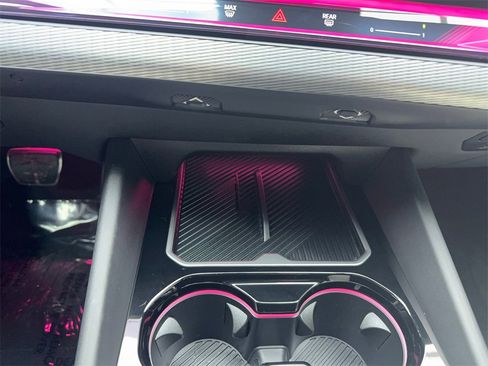 Used 2025 BMW i5 eDrive40i w/ M Sport Package image 28