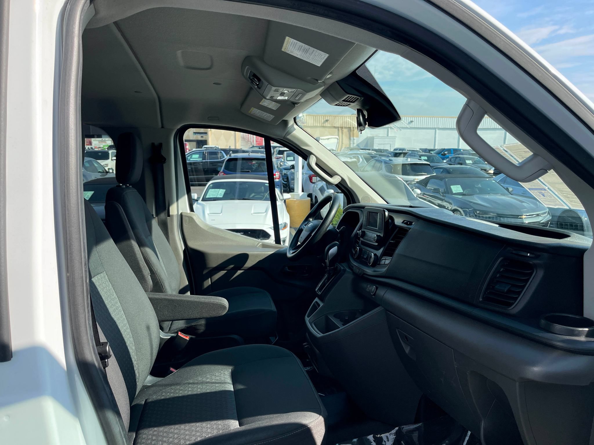 Used 2021 Ford Transit 350 XLT RWD image 27