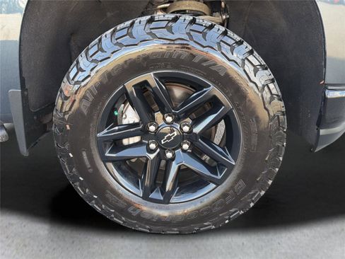 Used 2020 Chevrolet Silverado 1500 LT Trail Boss image 37