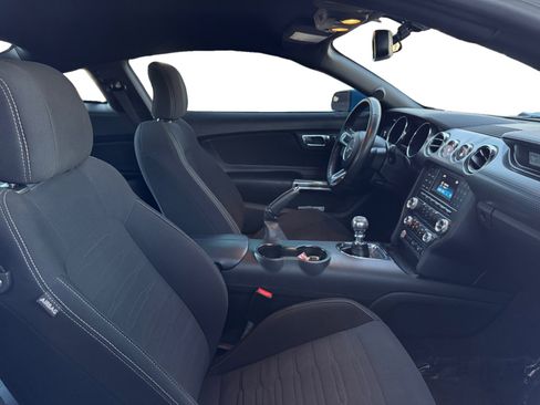 Used 2017 Ford Mustang GT w/ GT Performance Package RWD image 15
