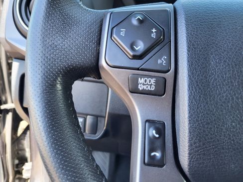 Certified 2020 Toyota Tacoma TRD Sport w/ Technology Package image 25