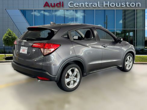 Used 2016 Honda HR-V EX image 9
