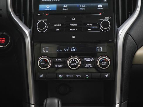 Used 2020 Subaru Ascent Limited AWD/4WD image 17