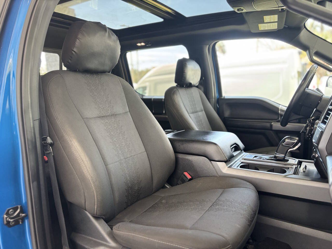 Used 2019 Ford F150 XLT w/ Equipment Group 302A Luxury AWD/4WD image 27