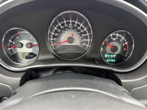 Used 2011 Chrysler 200 LX FWD image 39