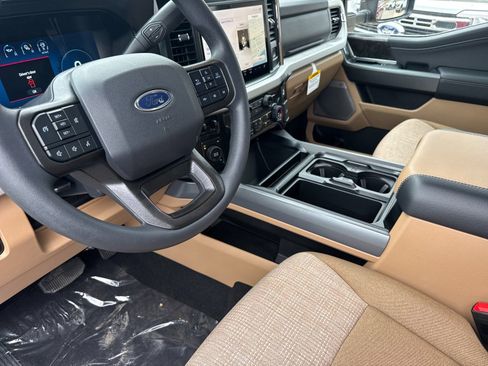 New 2026 Ford F250 XLT w/ XLT Premium Package image 9