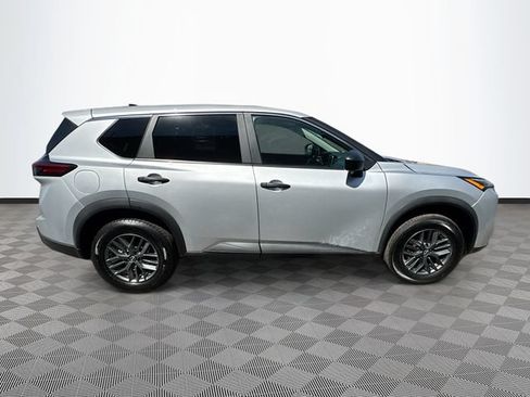 Used 2024 Nissan Rogue S FWD image 8