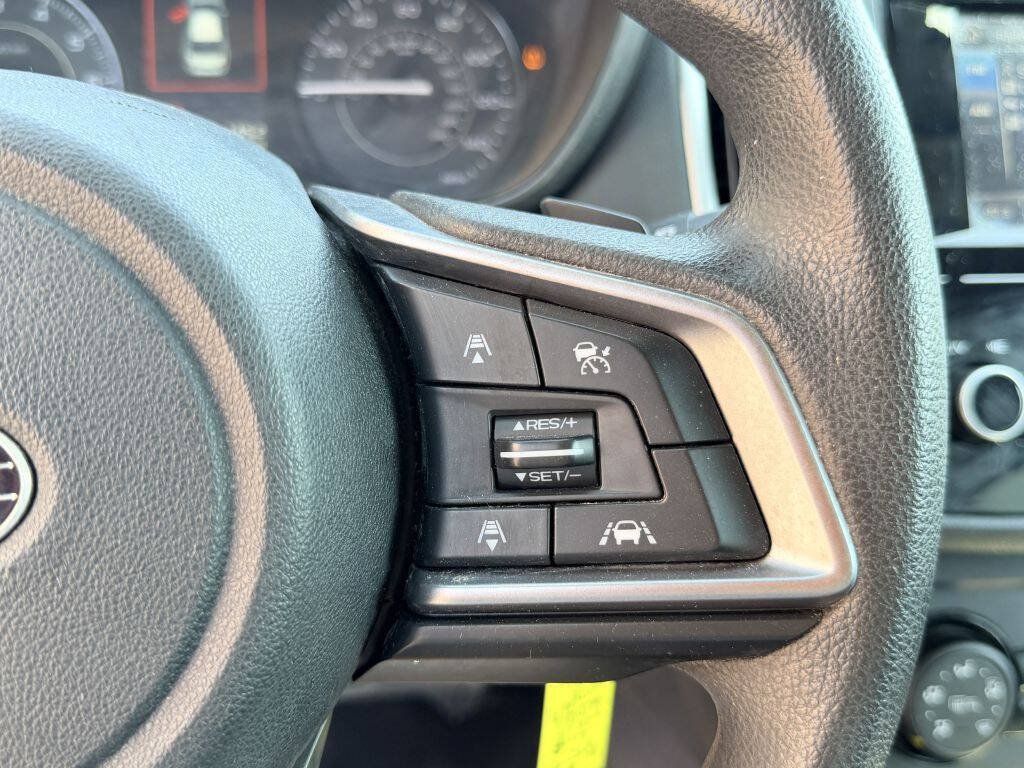 Used 2018 Subaru Impreza 2.0i Premium w/ Eyesight & BSD & Rcta AWD/4WD image 15