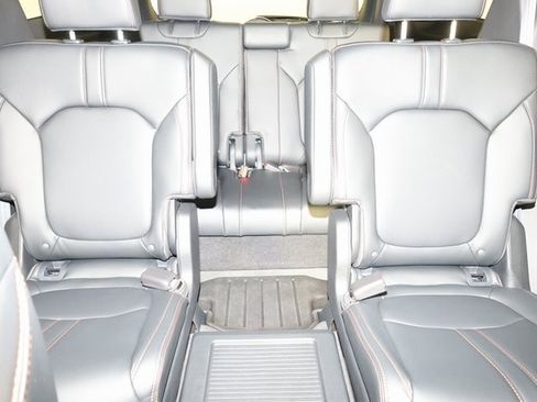 Used 2024 Honda Pilot TrailSport image 13