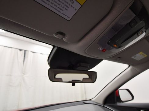 Certified 2025 Kia Niro EX image 27