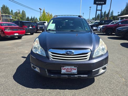 Used 2011 Subaru Outback 2.5i Premium w/ All-Weather Pkg AWD/4WD image 2
