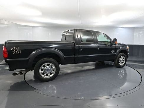Used 2011 Ford F250 Lariat w/ Lariat Interior Pkg image 4