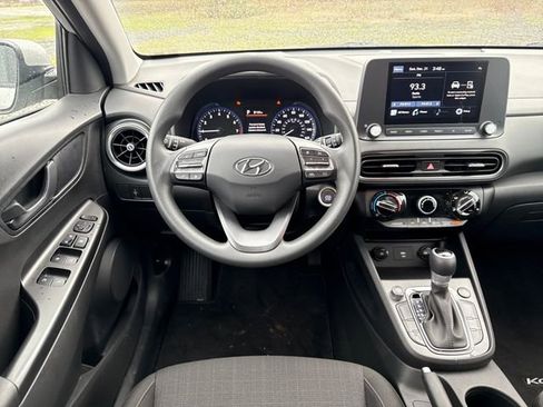 Used 2022 Hyundai Kona SEL image 29