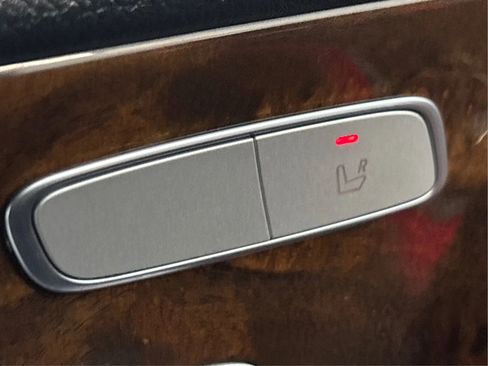 Used 2017 Mercedes-Benz E 300 image 45