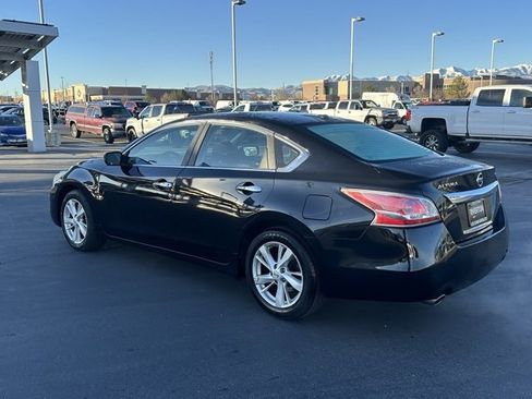 Used 2015 Nissan Altima 2.5 SV image 24
