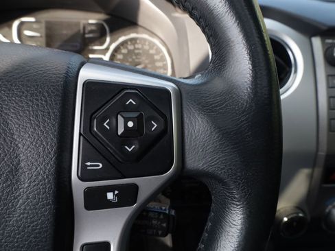 Used 2018 Toyota Tundra Platinum AWD/4WD image 22