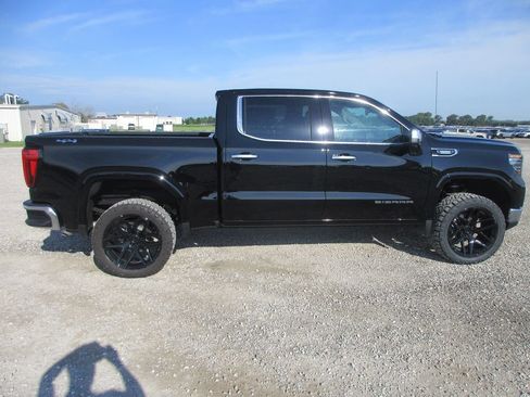 New 2026 GMC Sierra 1500 SLT w/ SLT Convenience Package AWD/4WD image 4