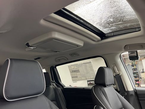 New 2026 Honda Odyssey Touring image 18