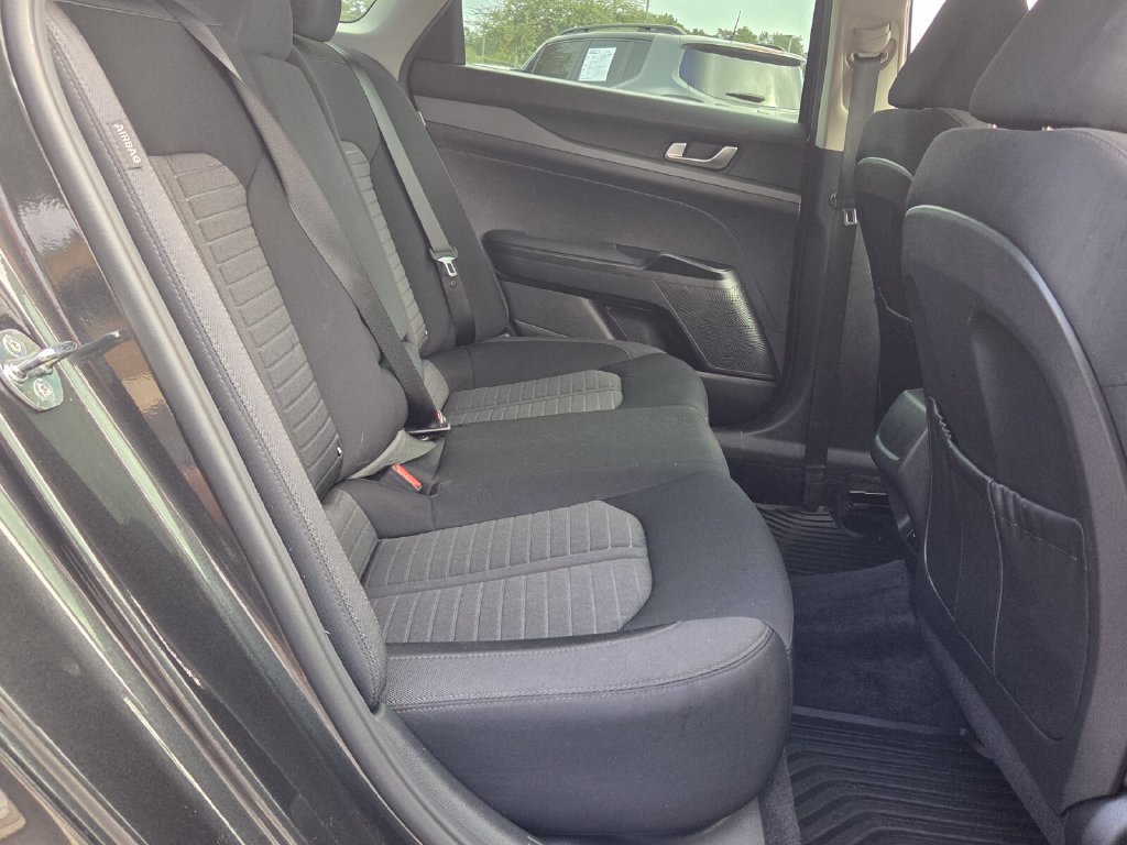 Used 2025 Kia K5 LXS FWD image 12