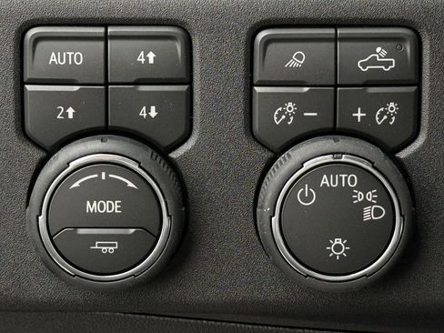 New 2026 Chevrolet Silverado 1500 LT w/ Texas Edition Plus AWD/4WD image 18