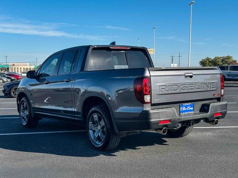 Certified 2024 Honda Ridgeline TrailSport image 8
