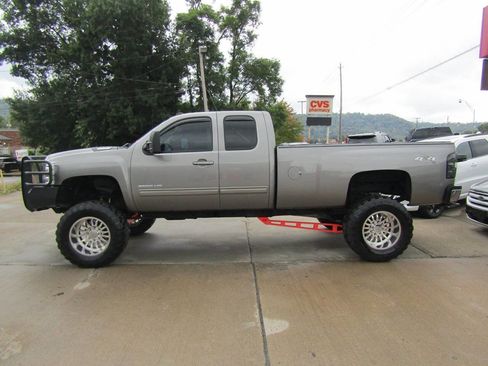 Used 2012 Chevrolet Silverado 2500 LTZ w/ LTZ Plus Package image 8