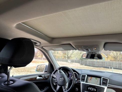 Used 2015 Mercedes-Benz GL 450 4MATIC image 29