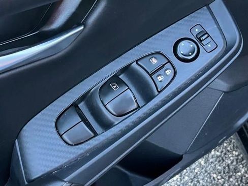 Used 2025 Nissan Sentra SV FWD image 13