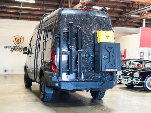 Used 2021 Mercedes-Benz Sprinter 2500 w/ Premium Plus Package image 4