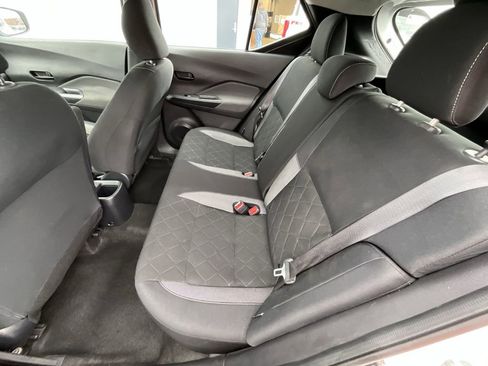 Used 2020 Nissan Kicks S image 14