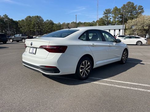 Used 2024 Volkswagen Jetta S image 5