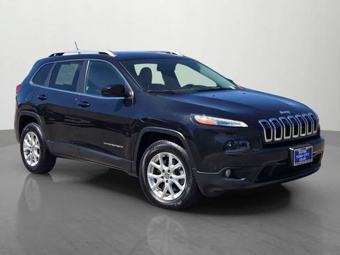 Used 2014 Jeep Cherokee Latitude AWD/4WD image 8