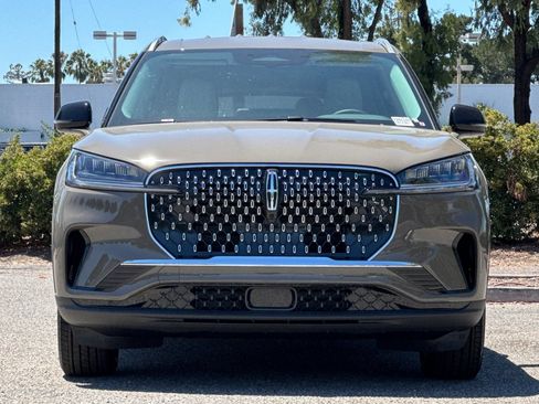 New 2026 Lincoln Aviator AWD image 6